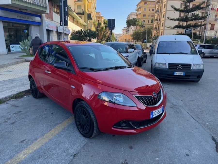 Vendita Lancia LANCIA YPSILON 1.0 HYBRID ECOCHIC Usato   Palermo